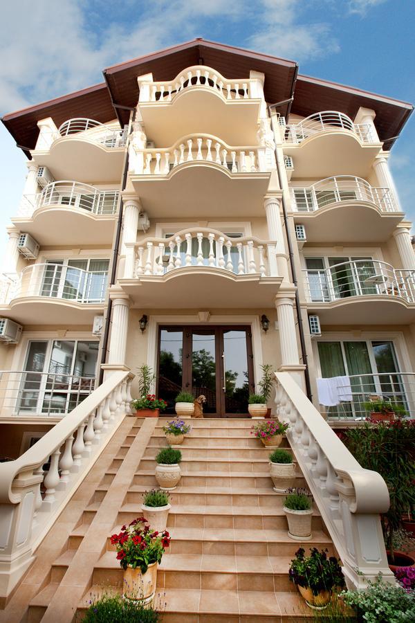 Pharaon De Lux Hotel Zatoka Exterior photo