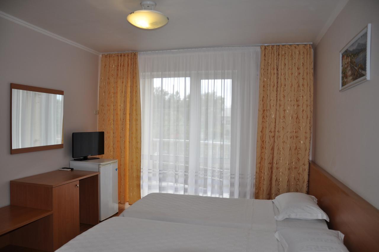 Pharaon De Lux Hotel Zatoka Exterior photo